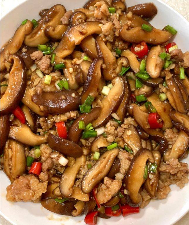 天津香菇炒肉的制作秘诀：鲜美多汁
