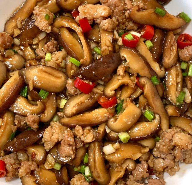 天津香菇炒肉的制作秘诀：鲜美多汁