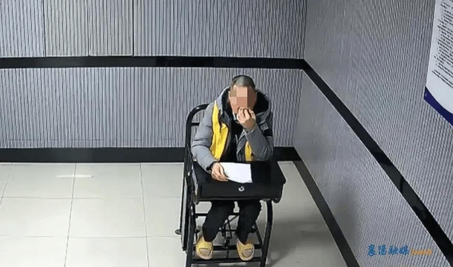 事发襄阳一小区！男子一个动作被拘5个月！