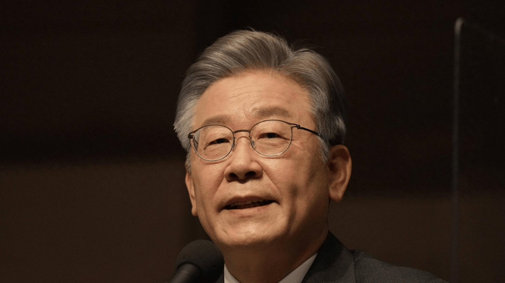 韩国政坛惊变，李在明刚拿下了反华头目，美军就逼韩国选边站队？