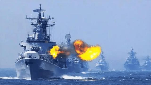 真以为南海这么好闯?美航母对华包抄,谁料1小时内2架军机坠海