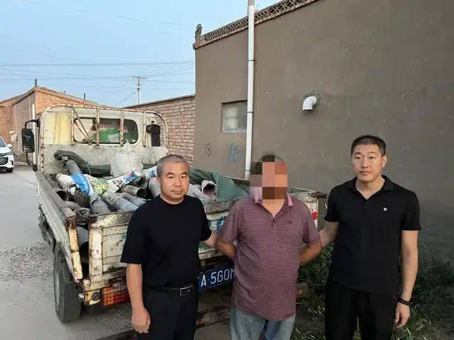 解放军报警!有人拾取3吨多炮弹残片卖钱,甚至有完整弹头?