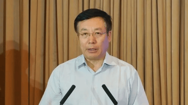 中共中央批准，开除毕井泉党籍