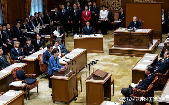 挺了一个多月,高市终于道歉?没来得及松口气,又被中方抓住把柄