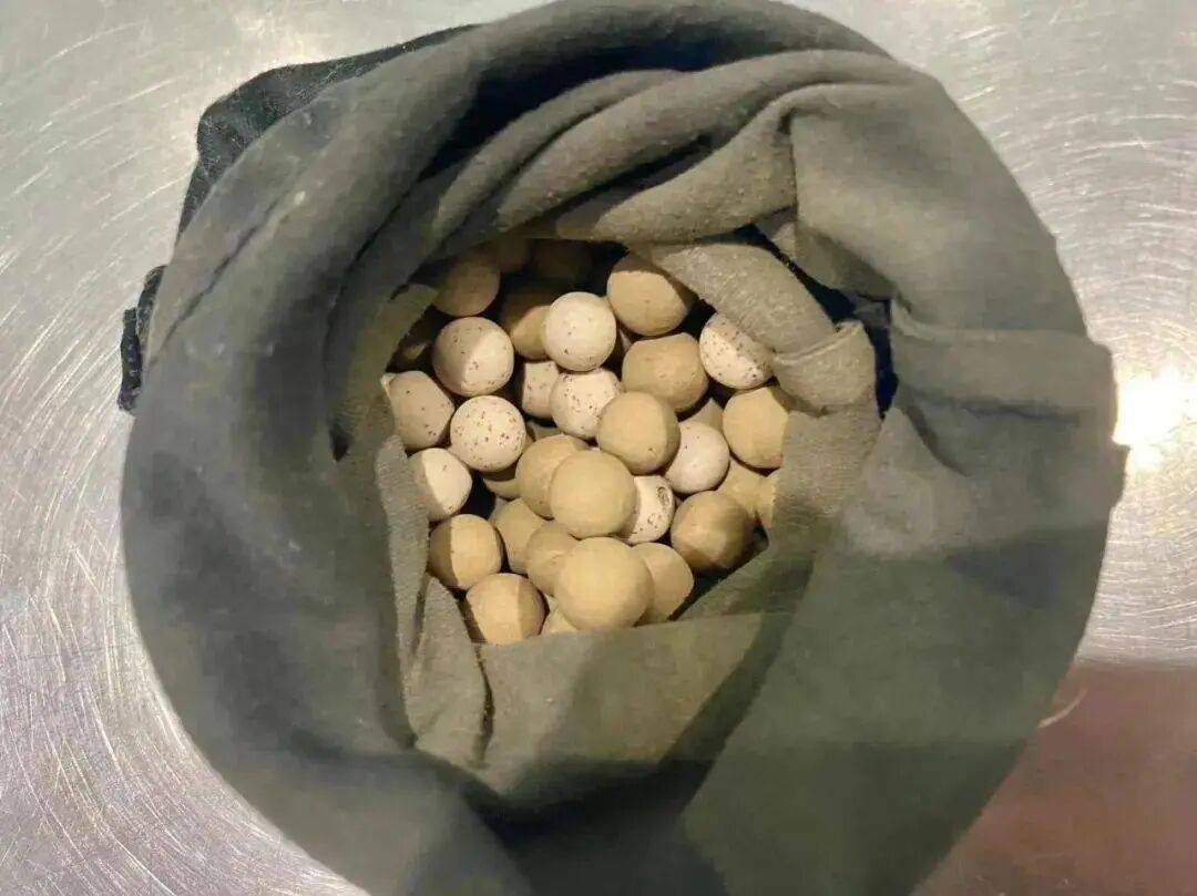 朋友送的“护身符”,核辐射超标1686倍!