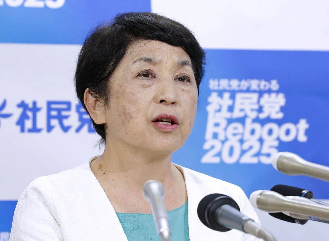 高市早苗被要求辞职