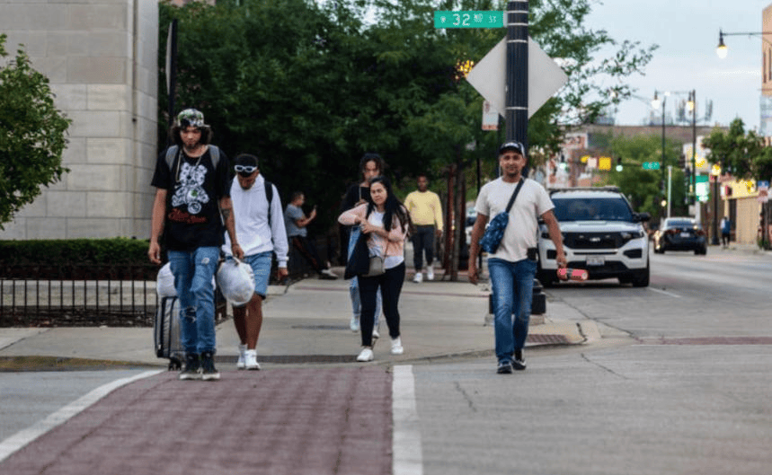 中方专机还没到，“对华友好”先在美刷屏，鲁比奥：华盛顿没得选