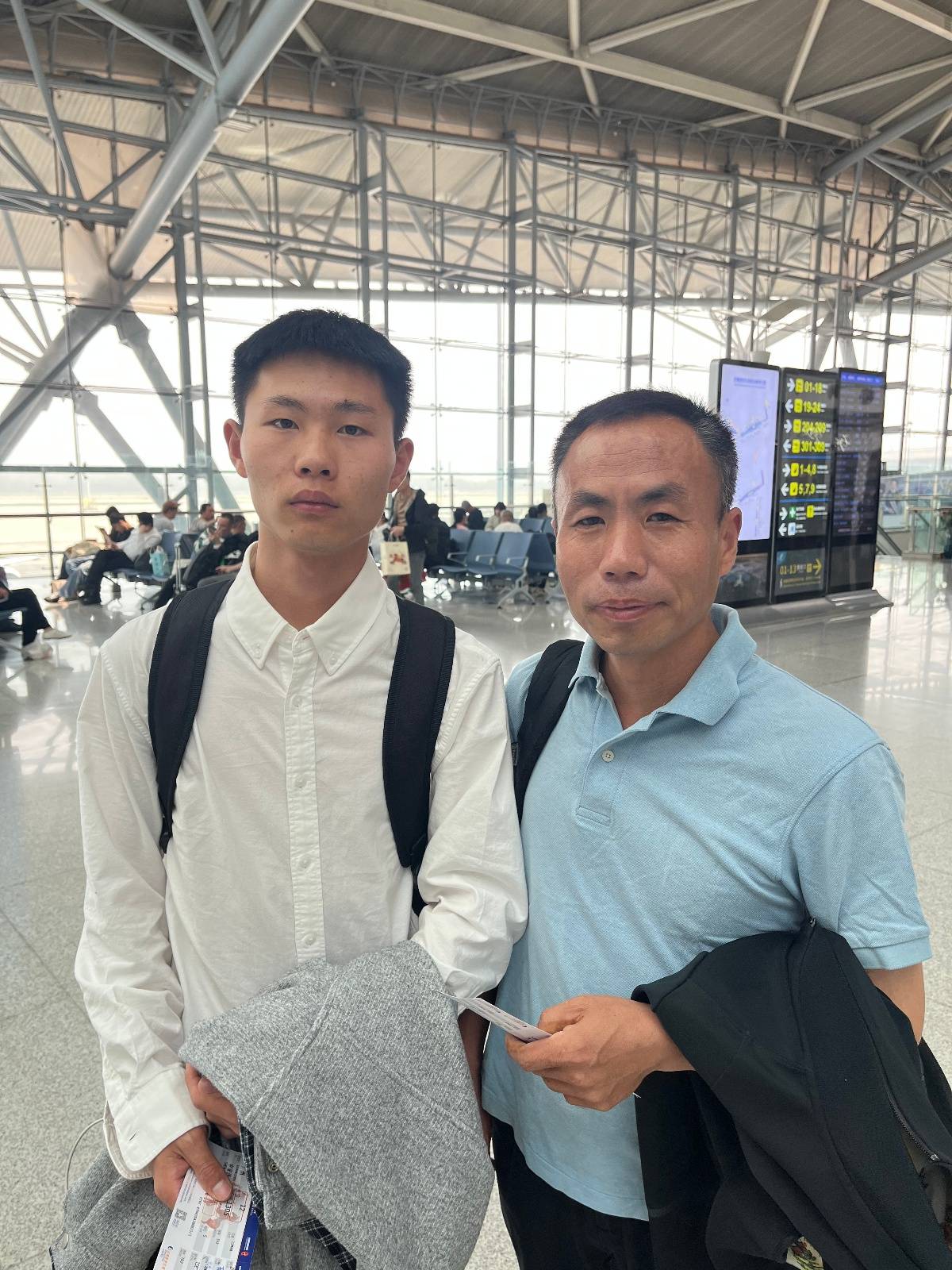 梅姨案 9 名被拐儿童全部找回，7个受害家庭口述：突然的消失，漫长的重逢
